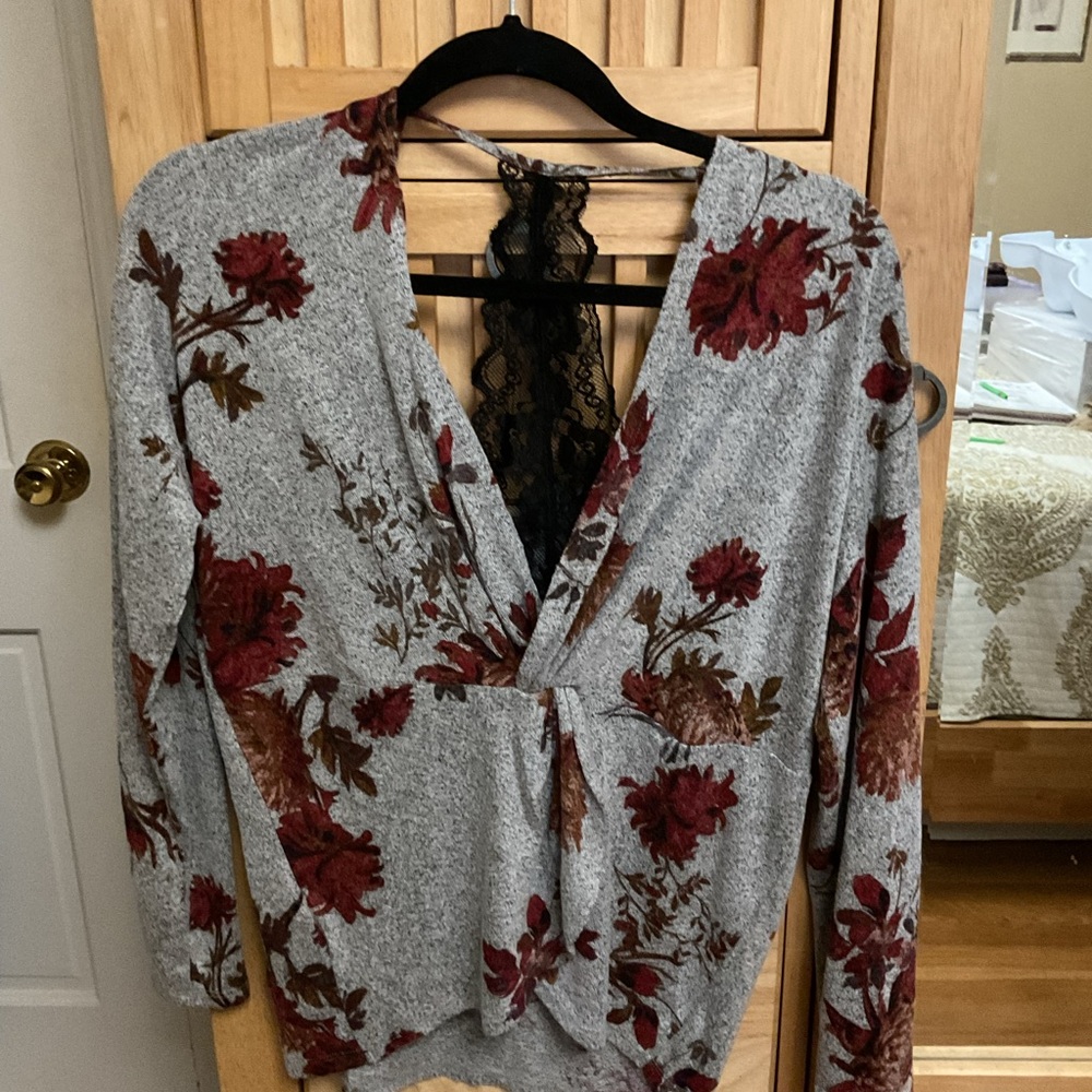 Maurices Gray and Red Floral Blouse